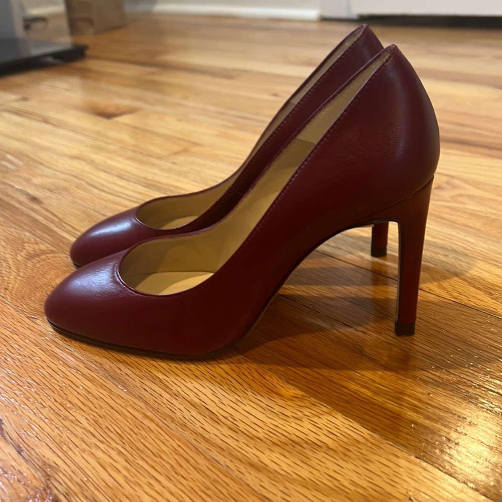 LK Bennett Brick Pumps - size 7/37